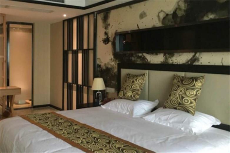 简爱艺术主题酒店